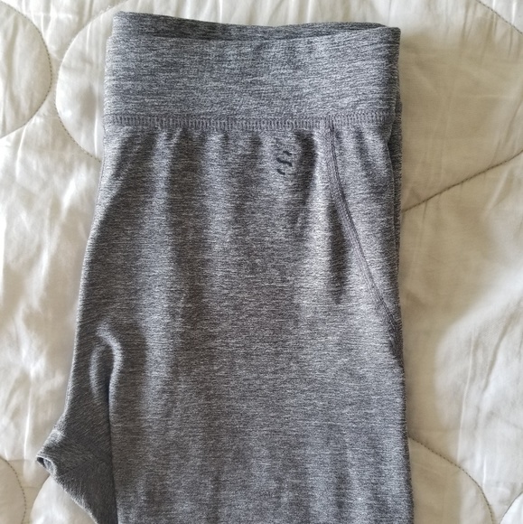 H&M activewear yoga workout pants - Picture 3 of 6